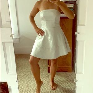 Strapless elegant dress